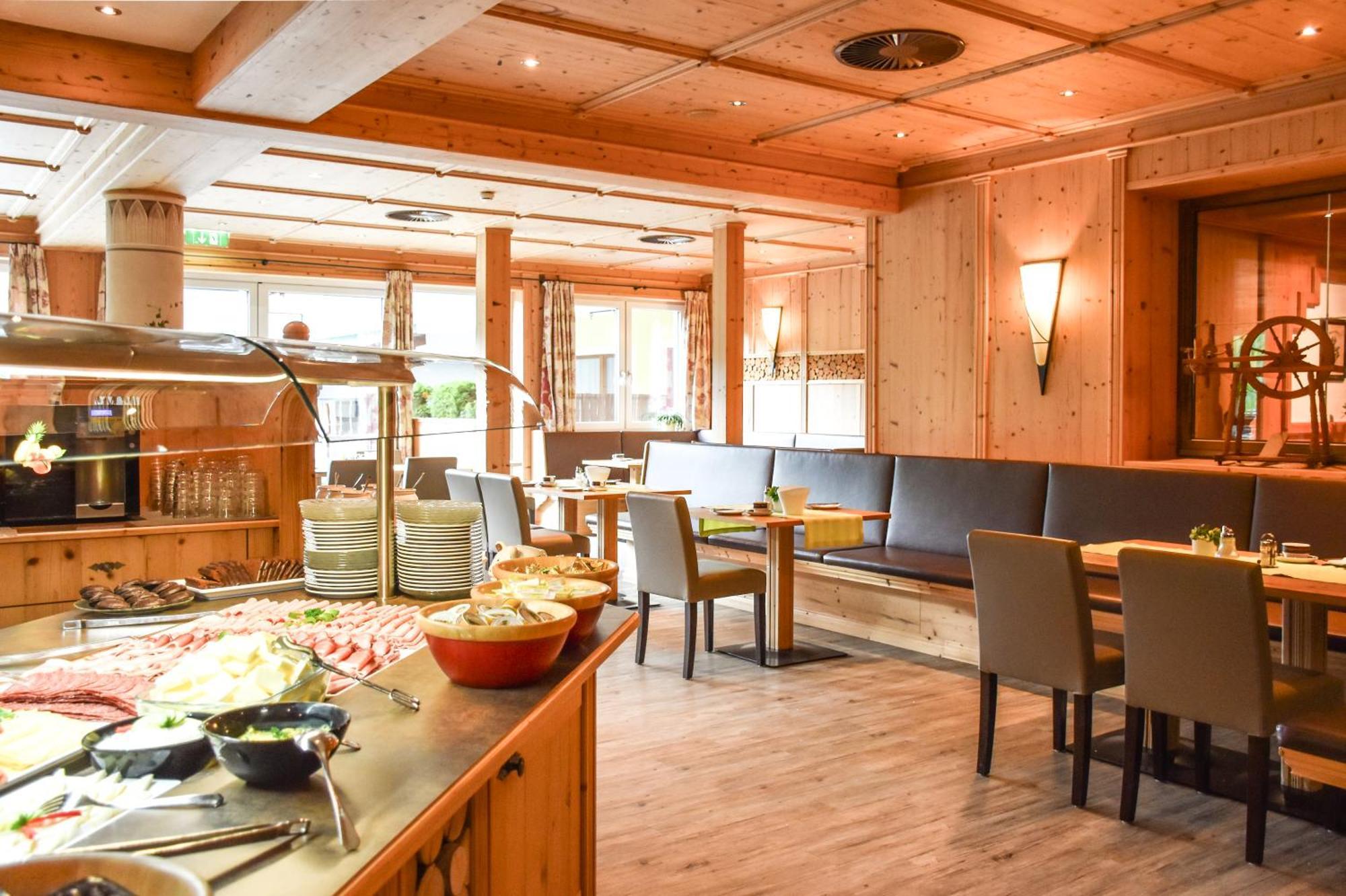 Alpen Appartements Laerchenhof Лермос Экстерьер фото